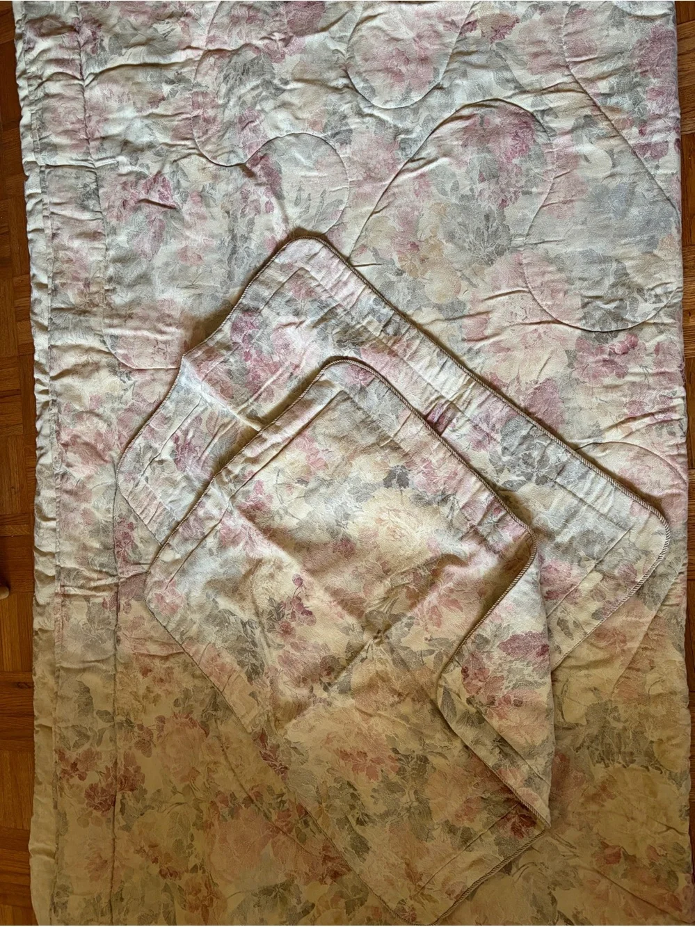 Quilted Jacquard Bedspread Set — 4 Pieces
